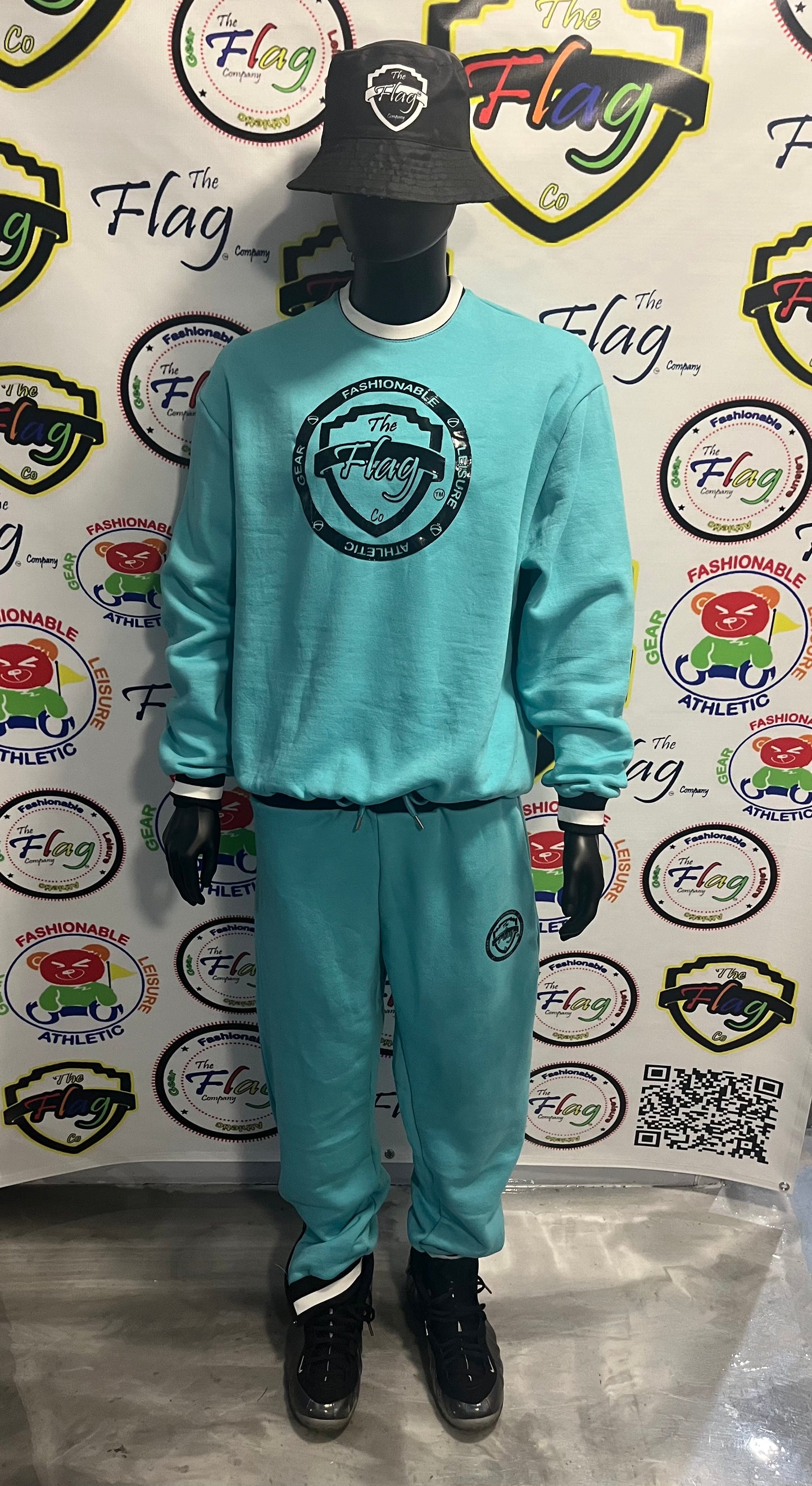 Raised Print Fleece Sweatpants (Crest Aqua FLAG Black)